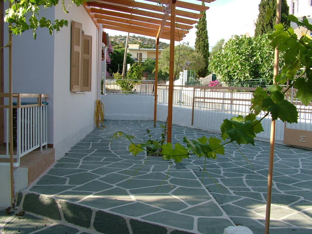 George'S Apartment Agia Marina  Chambre photo
